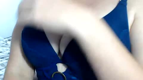 Snapshot of sofi995971 chatting on 06.18.26 Sofa Castellanos online show from 06.18.26