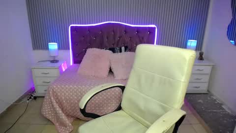 sofi_brunette_ online show from 03.09.26