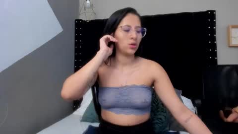 Sofia online show from 10.15.25