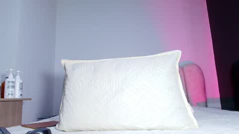 Sofia online show from 11.23.25