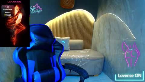 sofi_r_ online show from 02.11.26