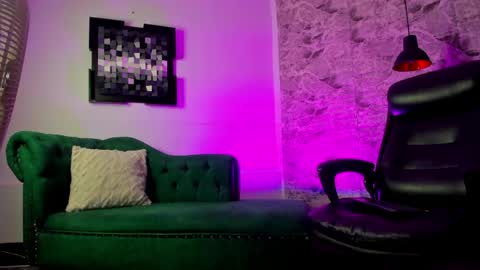 sofi_wiliiams2 online show from 03.01.26