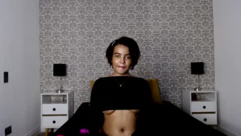 Snapshot of sofi_z chatting on 01.14.25 Sofi online show from 01.14.25