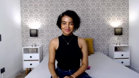 Snapshot of sofi_z chatting on 01.16.25 Sofi online show from 01.16.25