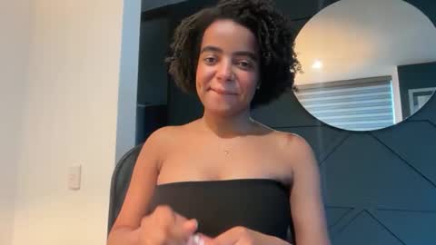 Snapshot of sofi_z chatting on 03.04.26 Sofi online show from 03.04.26