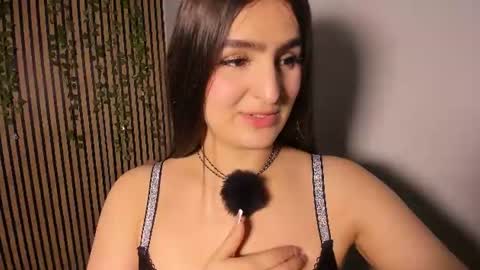 Snapshot of sofia44 chatting on 07.25.26 Skarlett online show from 07.25.26