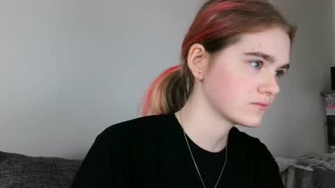 sofia bloomm online show from 06.18.26