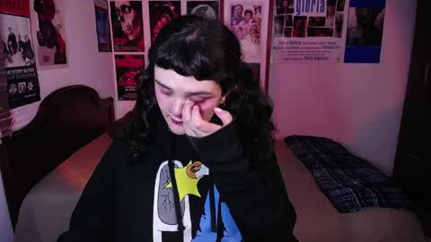 Snapshot of sofia_coolle chatting on 04.28.26 Sofi online show from 04.28.26