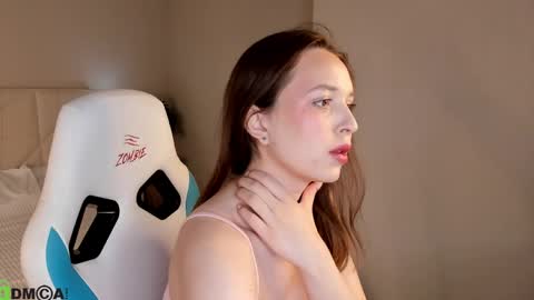 Sofia Gaze online show from 04.07.26