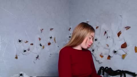 Sofia here online show from 10.14.25