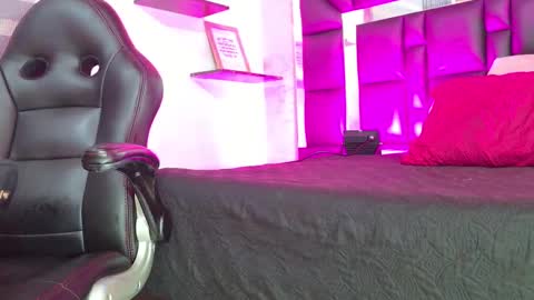 Sofia online show from 09.10.25