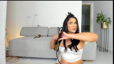 sofia_rivers_ online show from 10.02.25