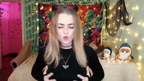sofia_rosemary online show from 11.27.25