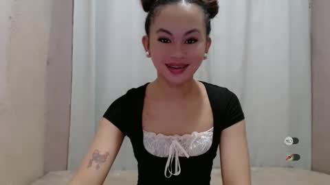 Snapshot of sofia_sweetheart18 chatting on 05.13.26 sofia_sweetheart18 online show from 05.13.26