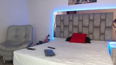 Snapshot of sofia_velez26 chatting on 06.28.26 sofia_velez26 online show from 06.28.26