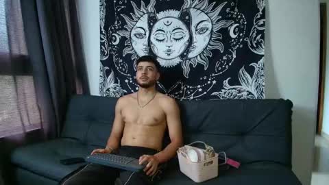 sofiablossom22 online show from 04.14.26