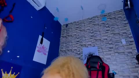 sofiacastillo01 online show from 02.14.25