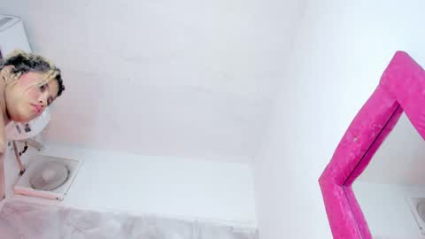 sofiacastillo01 online show from 05.14.26