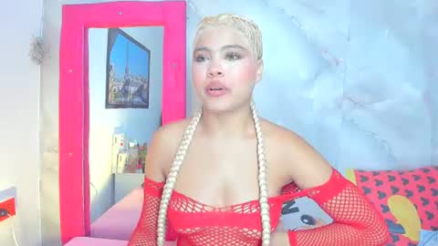 sofiacastillo01 online show from 06.18.26
