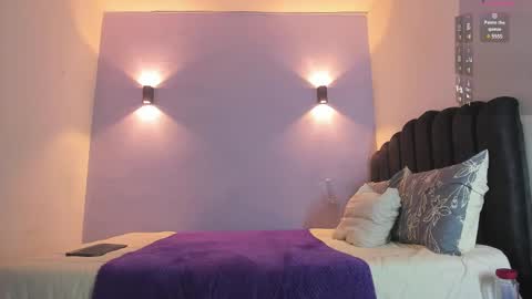 Snapshot of sofiaclaus_19 chatting on 02.23.25 Sofia online show from 02.23.25