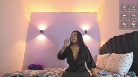 Snapshot of sofiaclaus_19 chatting on 03.12.25 Sofia online show from 03.12.25