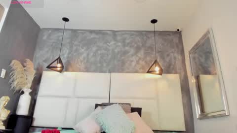 Snapshot of sofiaclaus_19 chatting on 07.18.26 Sofia online show from 07.18.26
