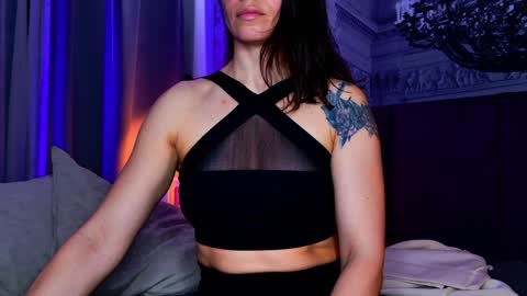 Snapshot of sofiafoster chatting on 01.26.25 Sofia online show from 01.26.25