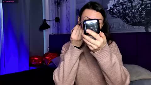 Snapshot of sofiafoster chatting on 02.19.25 Sofia online show from 02.19.25