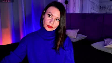 Snapshot of sofiafoster chatting on 02.26.25 Sofia online show from 02.26.25