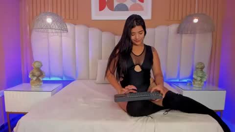 Snapshot of sofiallen_ chatting on 07.09.26 SOFIA HERNANDEZ online show from 07.09.26
