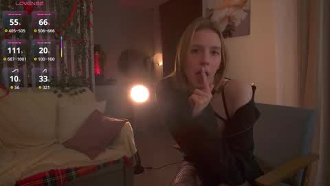 Sofia Help me overcome shynes with 100 thumbs up online show from 12.20.25