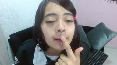 Snapshot of sofiasexygirl69 chatting on 06.16.26 sofiasexygirl69 online show from 06.16.26