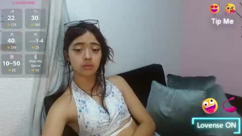 Snapshot of sofiasexygirl69 chatting on 06.18.26 sofiasexygirl69 online show from 06.18.26