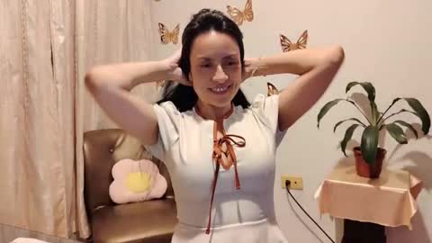 Sofi Bella online show from 11.09.25