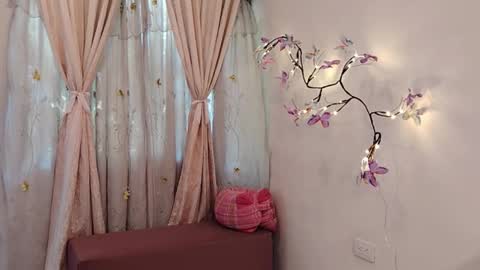 Sofi Bella online show from 03.26.26