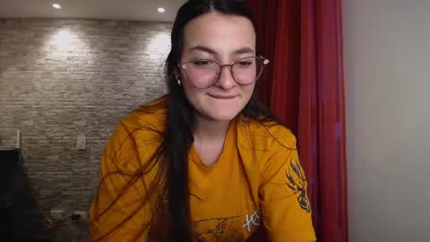 Sofi Morgan online show from 01.05.26