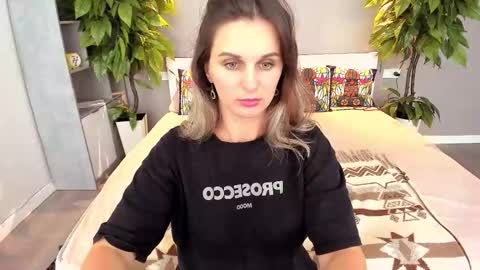 Sofi online show from 09.09.25