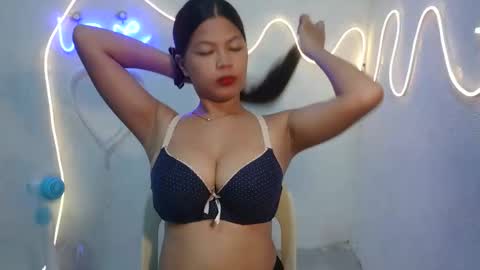 sofie_loorexx online show from 04.10.26