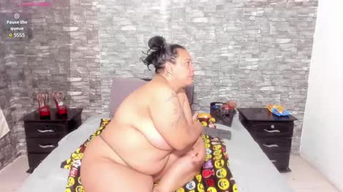 Vicky  online show from 01.28.25