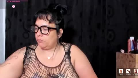Snapshot of sofie_storm chatting on 06.27.26 Vicky online show from 06.27.26