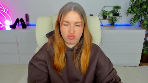 sofii_darling online show from 03.05.26