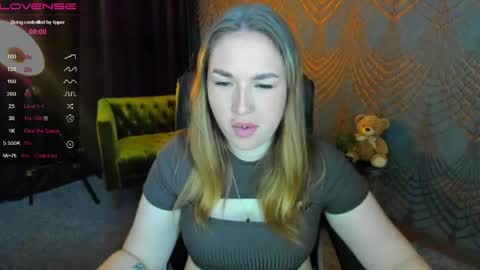 Snapshot of sofii_darling chatting on 04.27.26 sofii_darling online show from 04.27.26