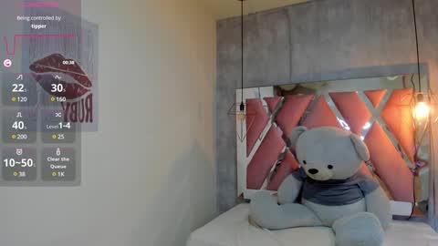   online show from 02.02.25