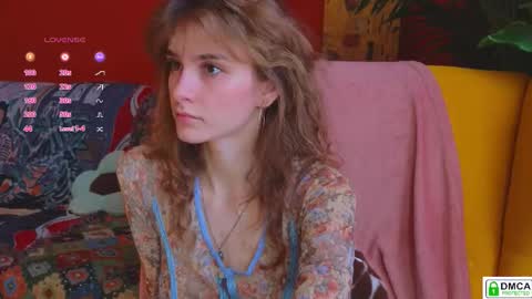 Snapshot of soft_animal chatting on 03.04.26 E online show from 03.04.26