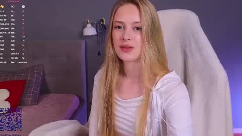 Snapshot of soft_babe chatting on 07.21.26 Milisa online show from 07.21.26