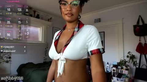 Snapshot of softbby123 chatting on 10.03.25 Chloe Kiwi online show from 10.03.25