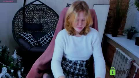 Snapshot of softflame chatting on 12.20.25 softflame online show from 12.20.25