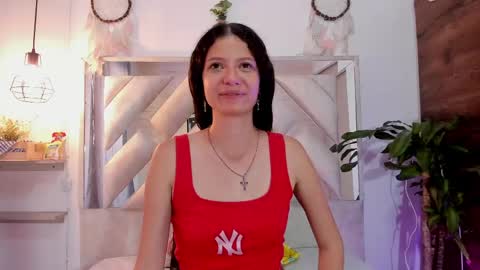 Snapshot of sofy_bonnet chatting on 05.12.26 online show from 05.12.26