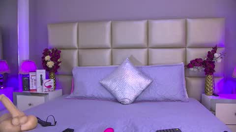   online show from 10.09.25