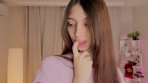 Snapshot of soledadrook chatting on 11.12.25 Monica online show from 11.12.25